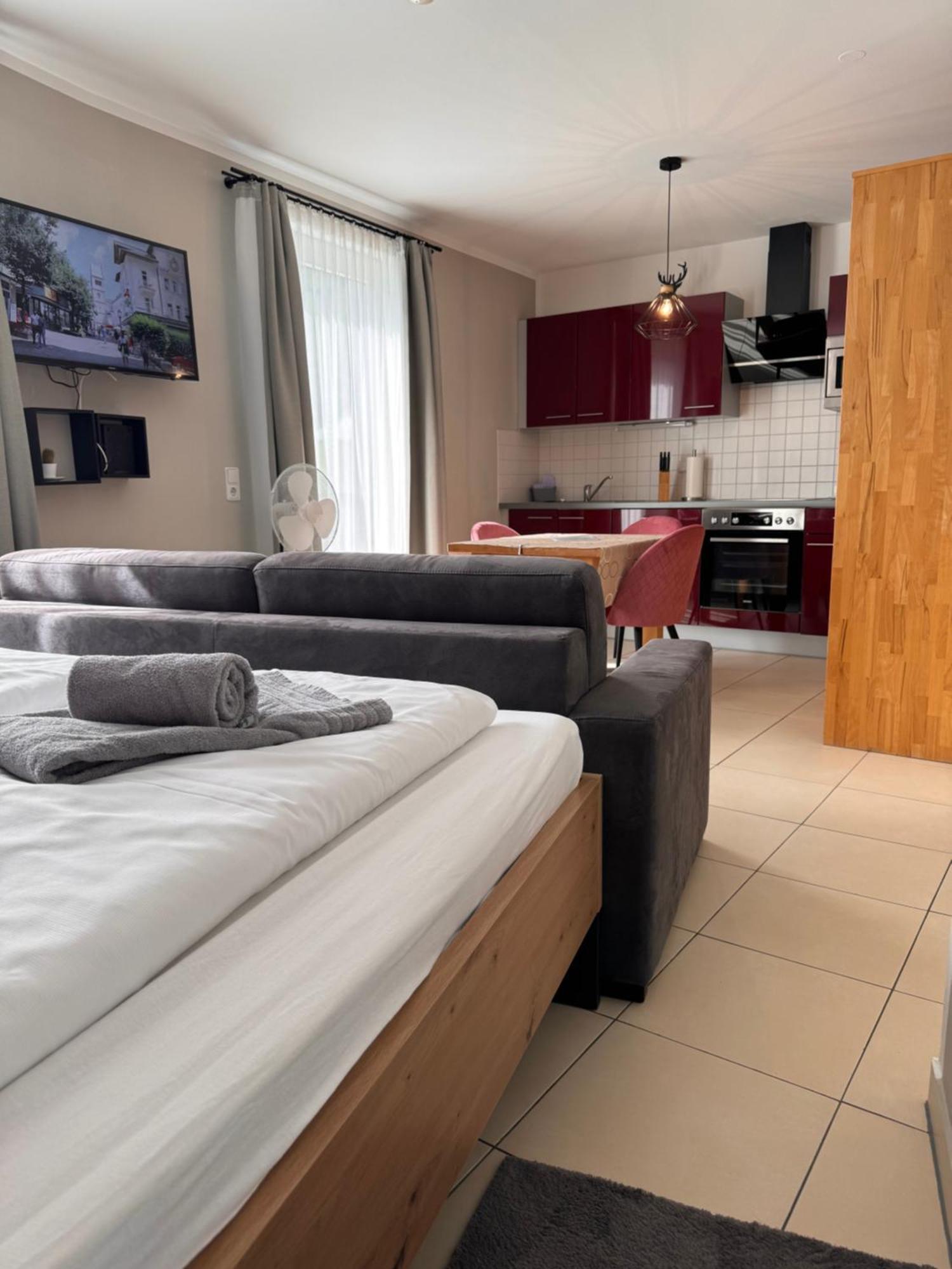 Apartment & Family - Adler